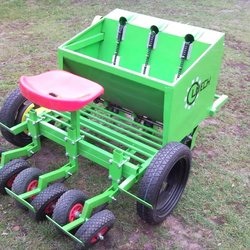 Automatic garlic planter