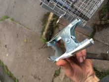 Shortened market stall clip 